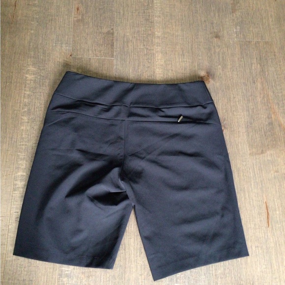 NWT cutter & Buck shorts - Picture 2 of 5